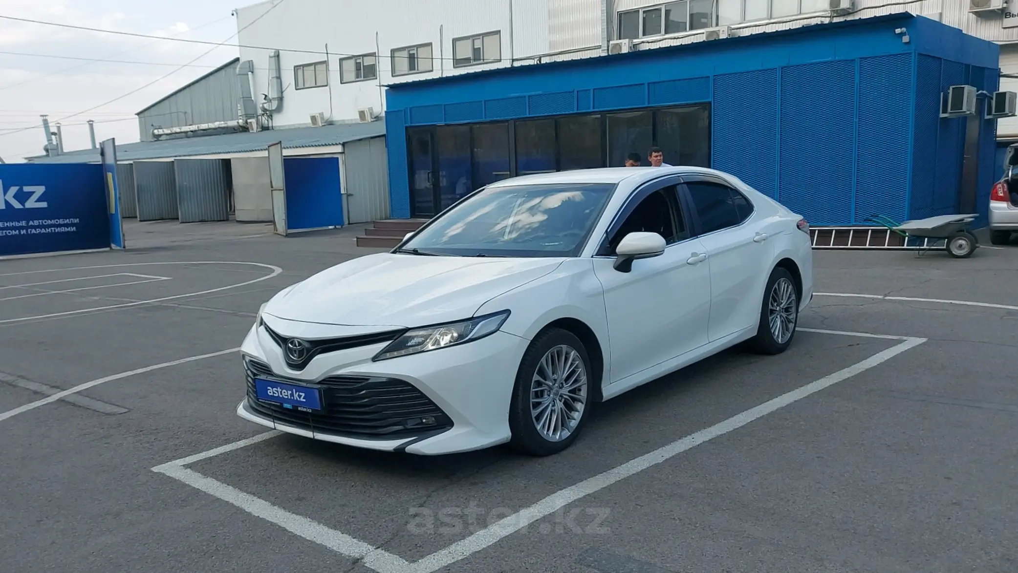 Toyota Camry 2019