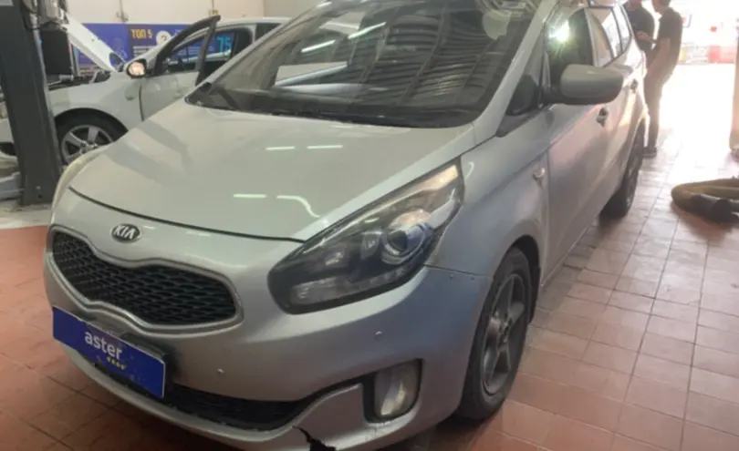 Kia Carens 2013 года за 5 800 000 тг. в Астана