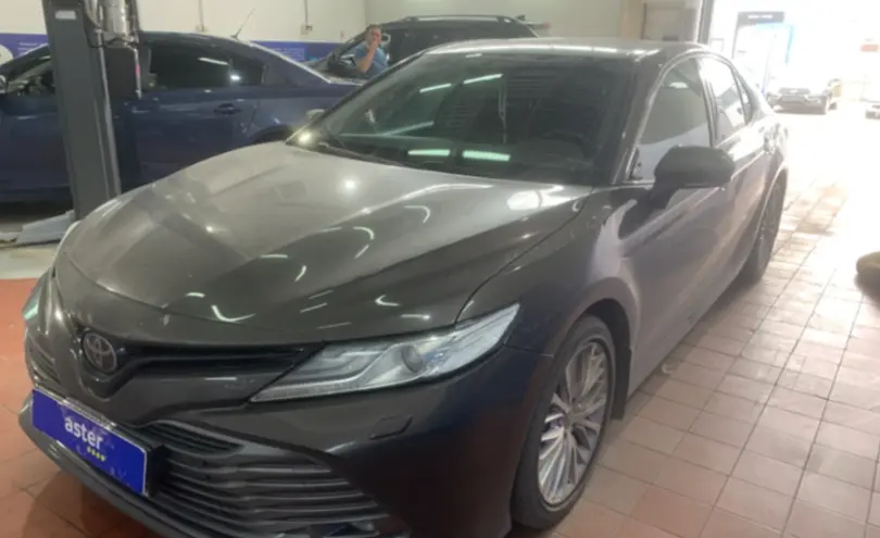 Toyota Camry 2020 года за 16 000 000 тг. в Астана