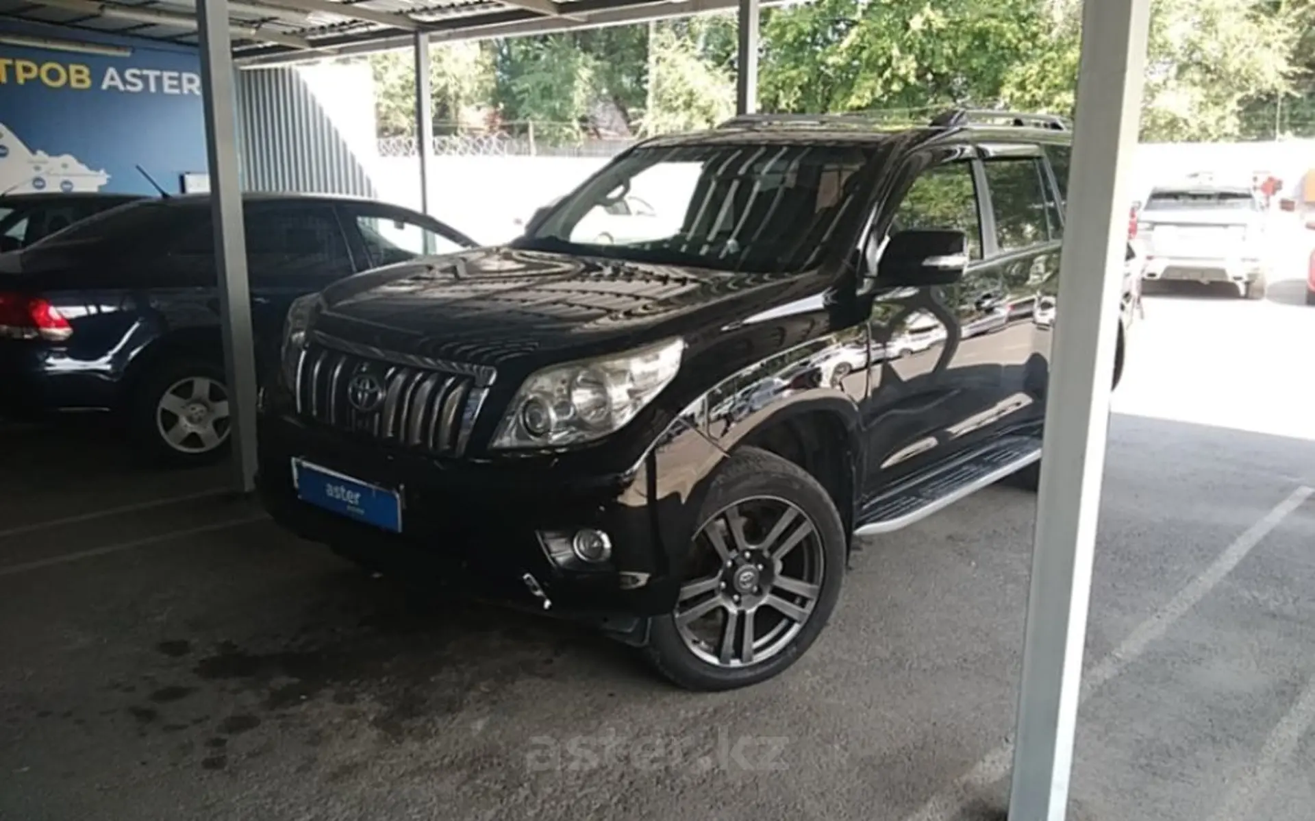 Toyota Land Cruiser Prado 2011