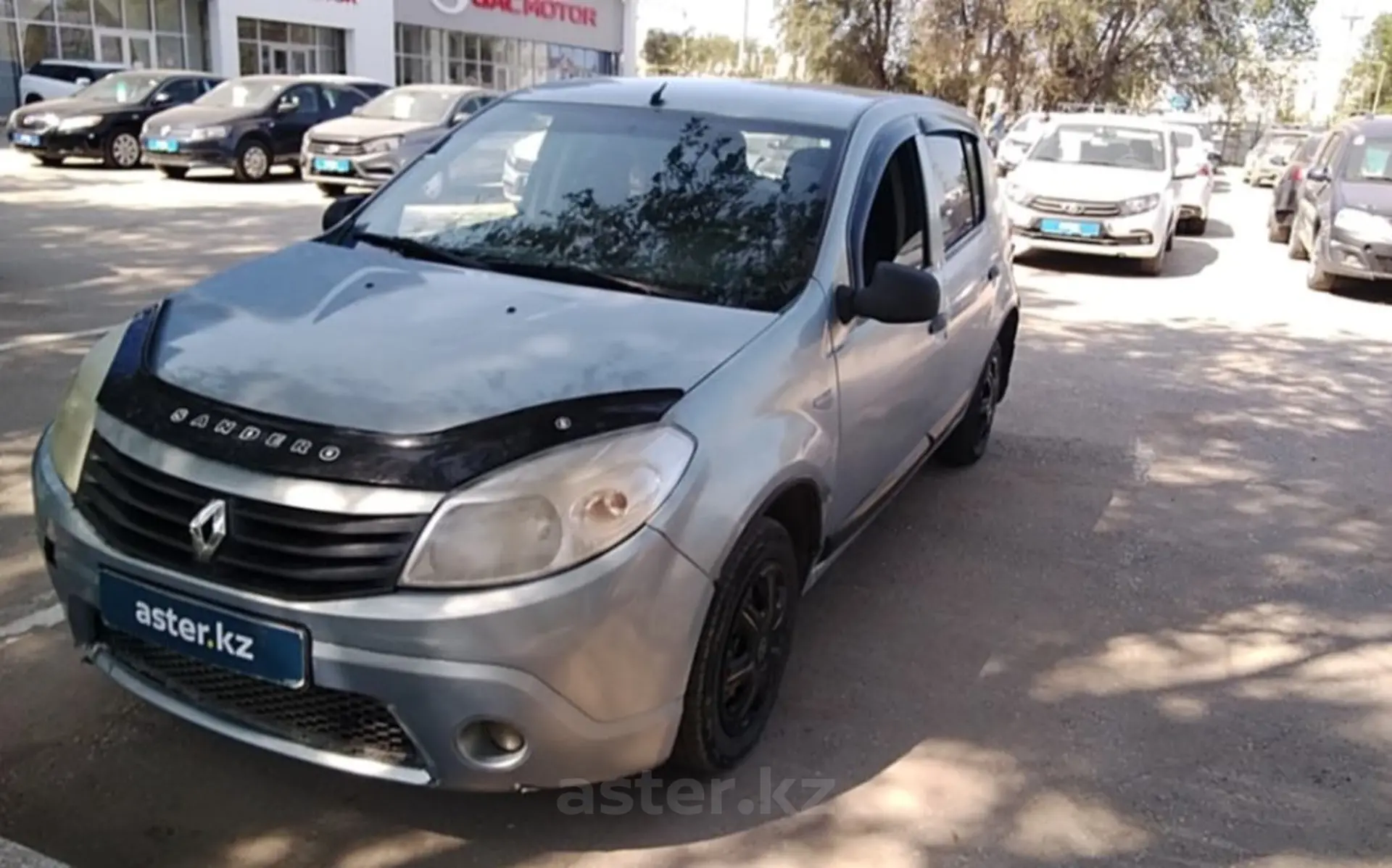 Renault Sandero 2011