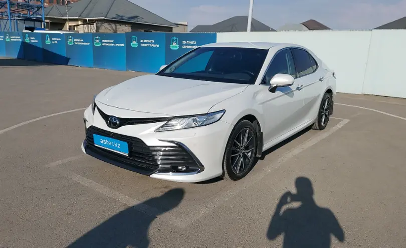 Toyota Camry 2021 года за 20 000 000 тг. в Шымкент