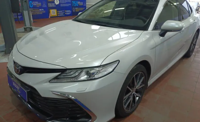 Toyota Camry 2024 года за 21 500 000 тг. в Астана