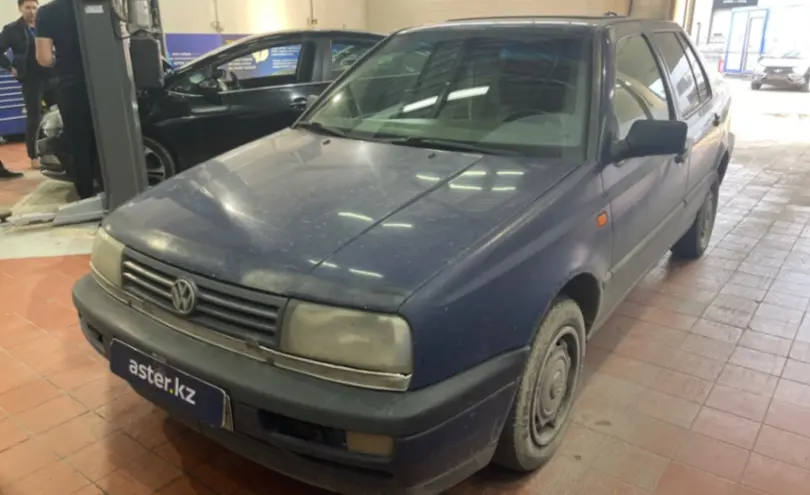 Volkswagen Vento 1992 года за 1 200 000 тг. в Астана