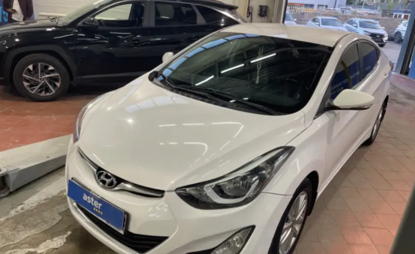 Hyundai Elantra 2014 года за 6 800 000 тг. в Астана