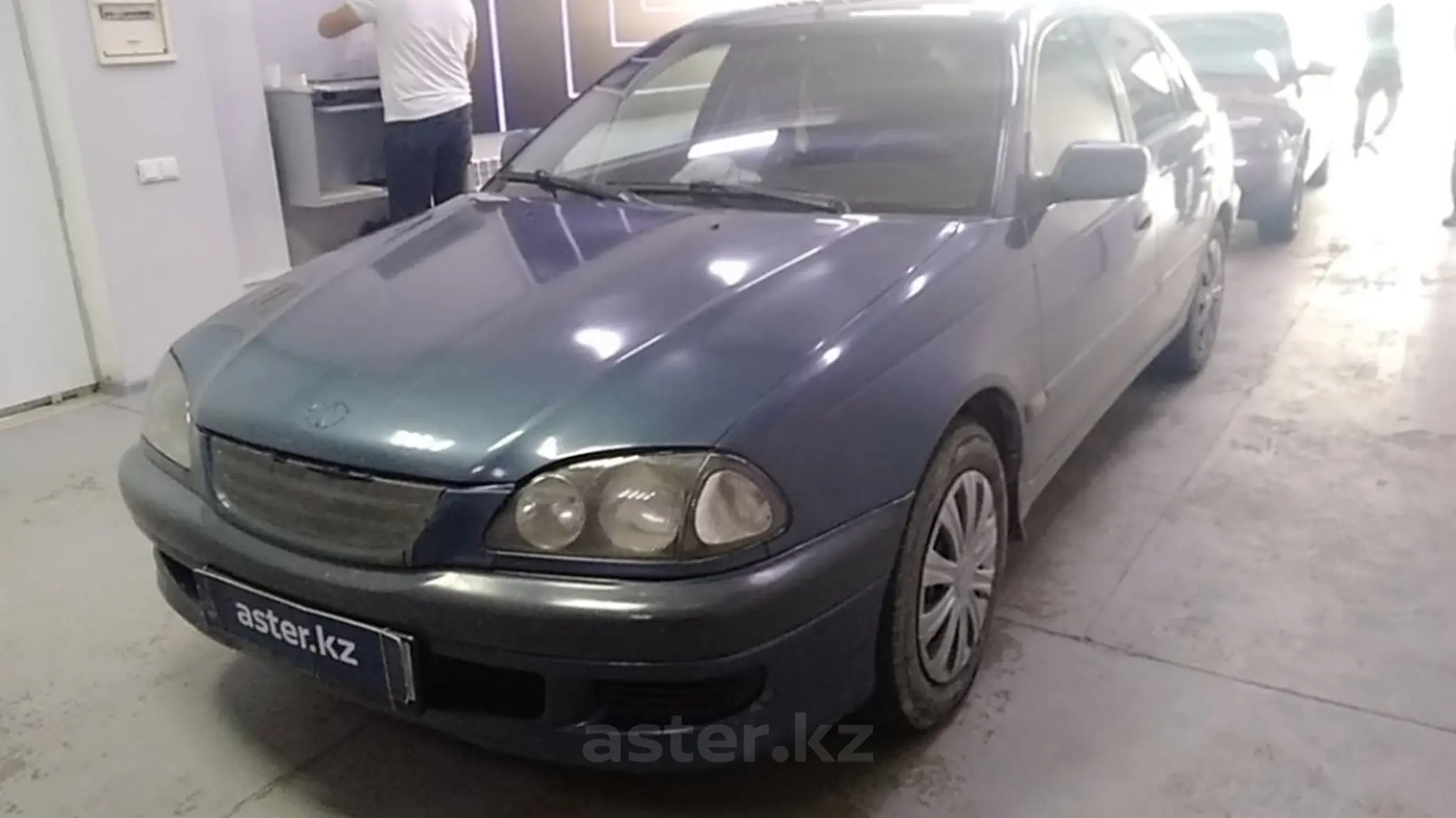 Toyota Avensis 1999