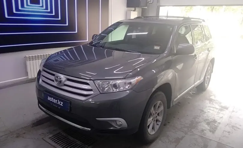 Toyota Highlander 2013 года за 12 000 000 тг. в Павлодар