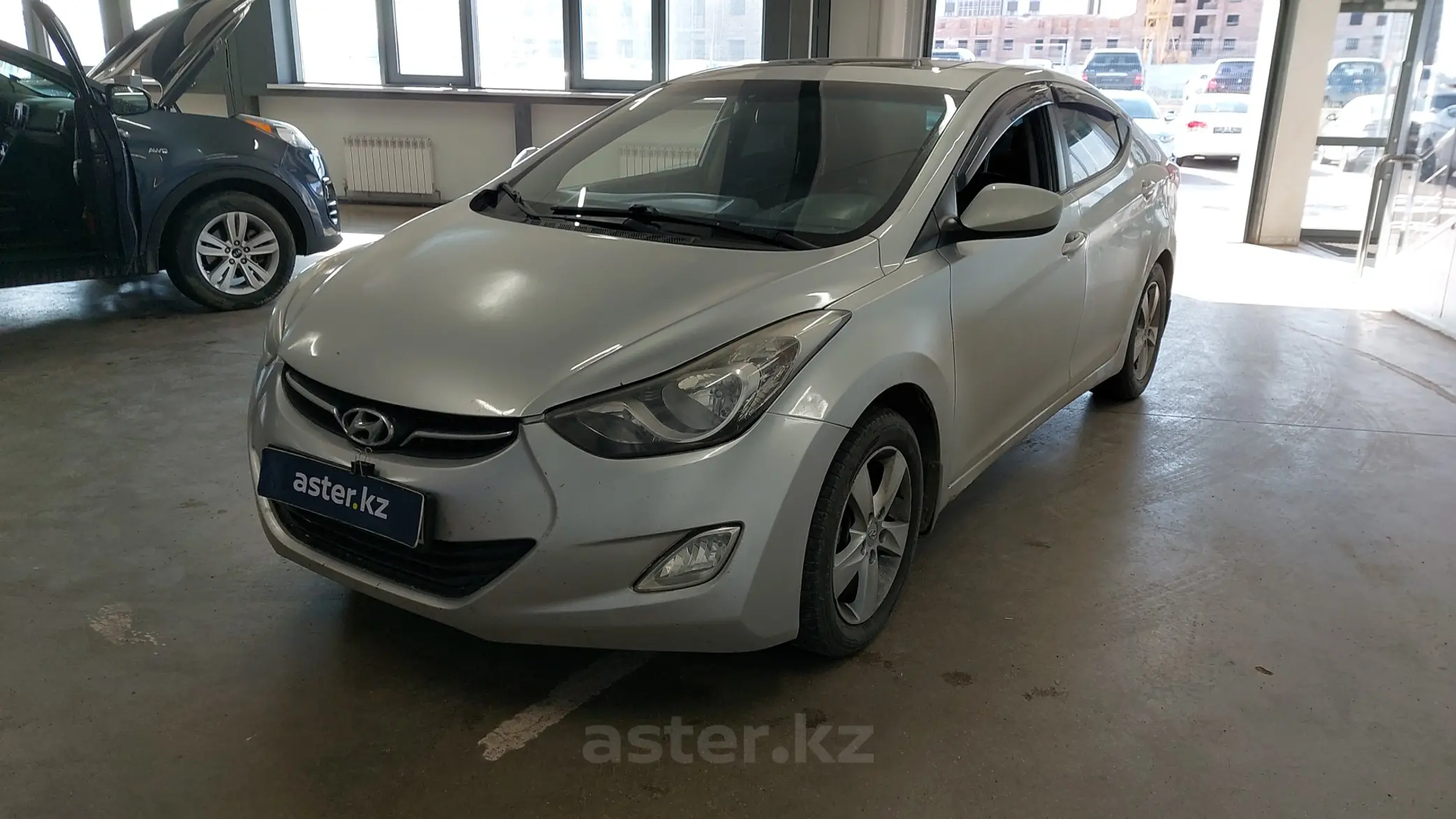 Hyundai Elantra 2013