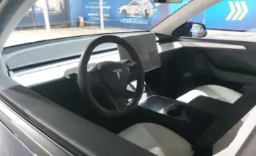 Tesla Model Y 2022 года за 19 000 000 тг. в Алматы фото 5