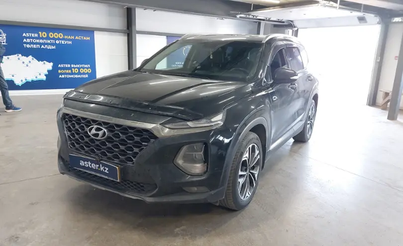 Hyundai Santa Fe 2020 года за 14 000 000 тг. в Астана