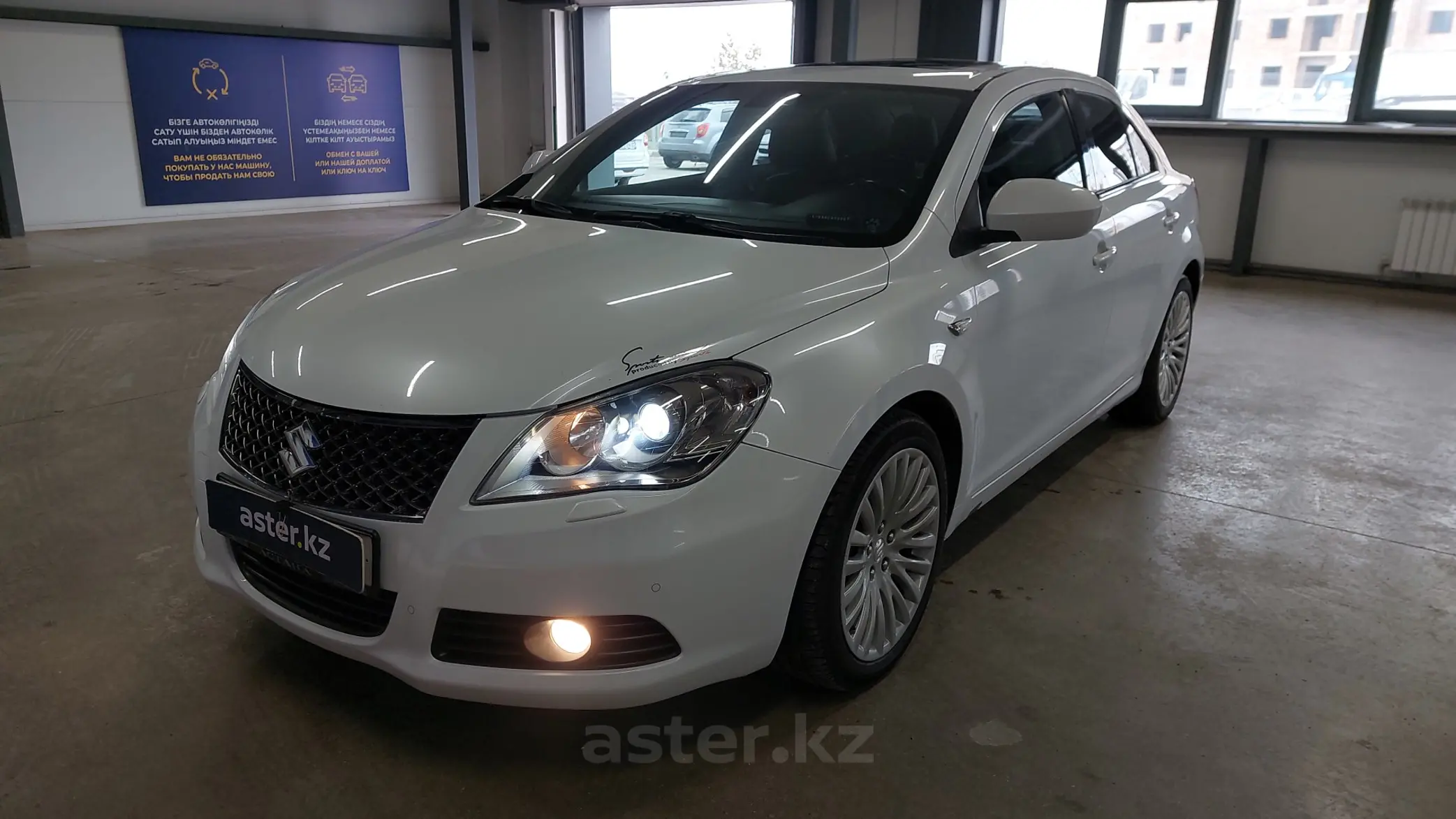 Suzuki Kizashi 2011