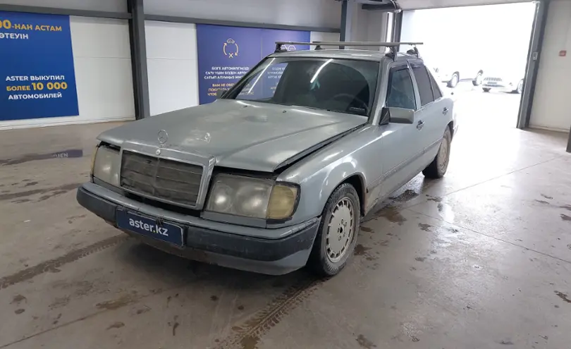 Mercedes-Benz W124 1990 года за 500 000 тг. в Астана