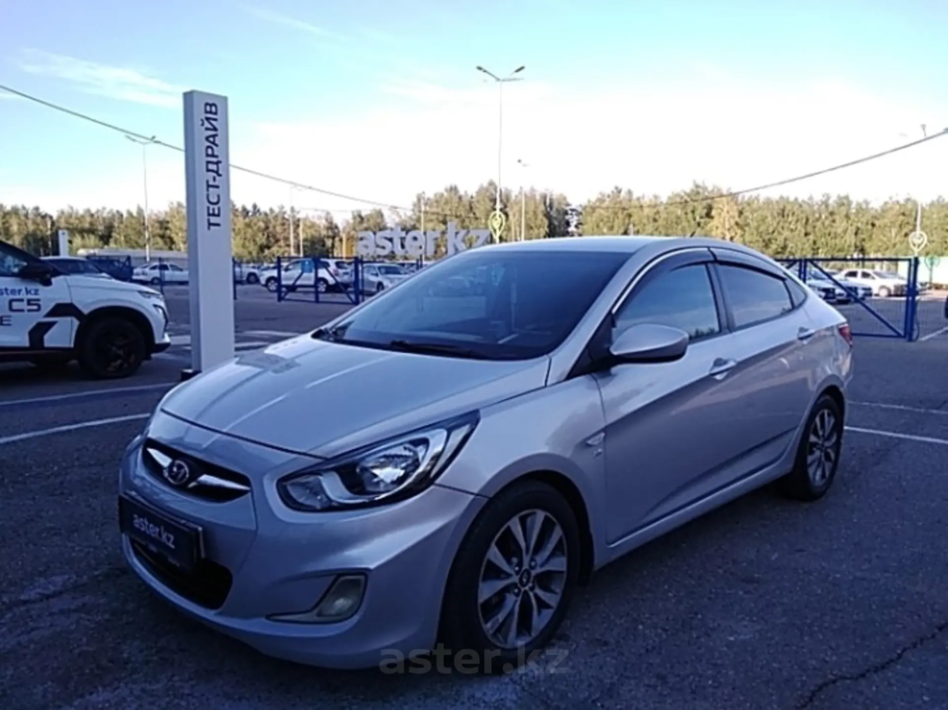 Hyundai Accent 2014