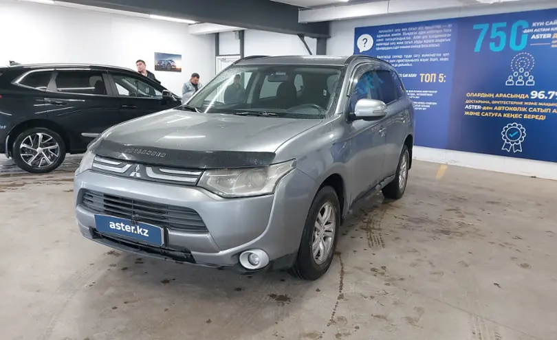 Mitsubishi Outlander 2013 года за 7 500 000 тг. в Астана