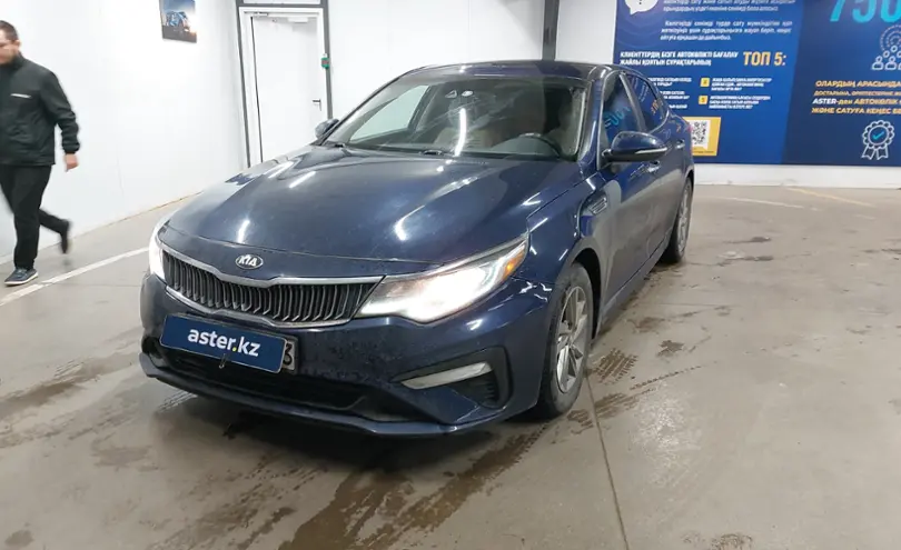 Kia Optima 2019 года за 9 500 000 тг. в Астана