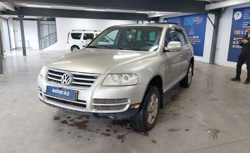 Volkswagen Touareg 2003 года за 2 800 000 тг. в Астана