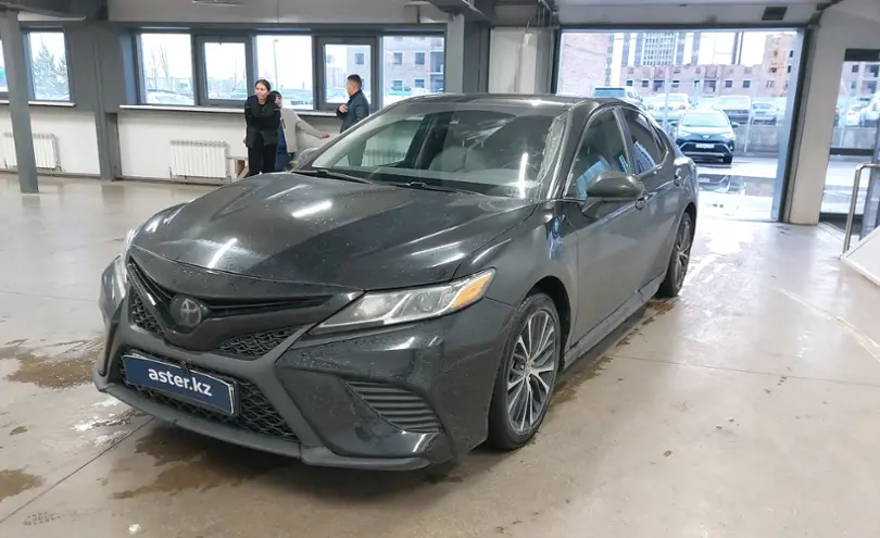 Toyota Camry 2020 года за 12 000 000 тг. в Астана