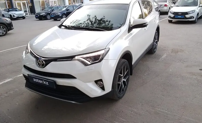 Toyota RAV4 2016 года за 11 500 000 тг. в Актобе