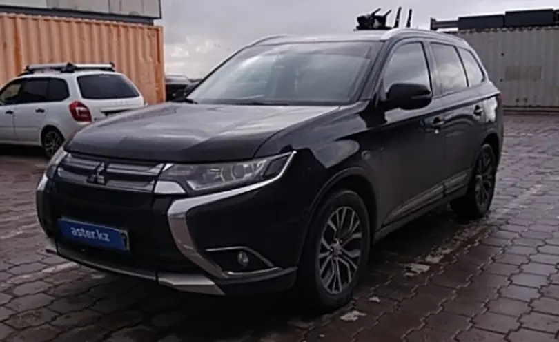 Mitsubishi Outlander 2015 года за 9 300 000 тг. в Караганда