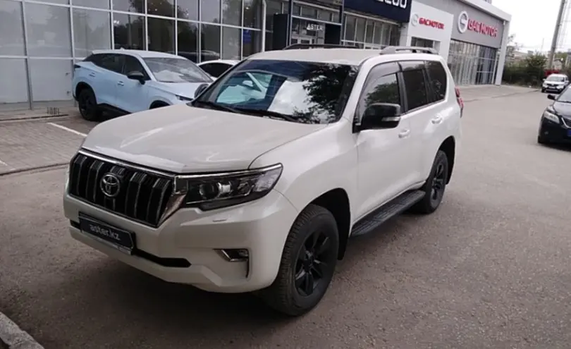 Toyota Land Cruiser Prado 2018 года за 21 000 000 тг. в Актобе