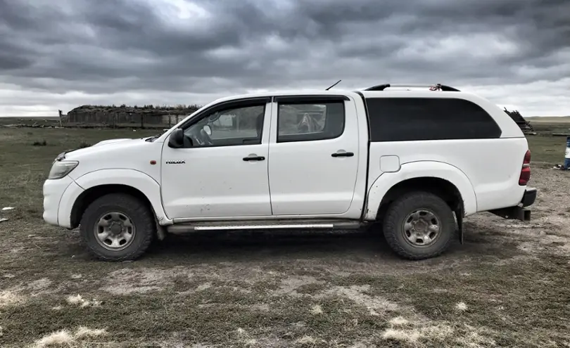 Toyota Hilux 2012 года за 8 000 000 тг. в Павлодар