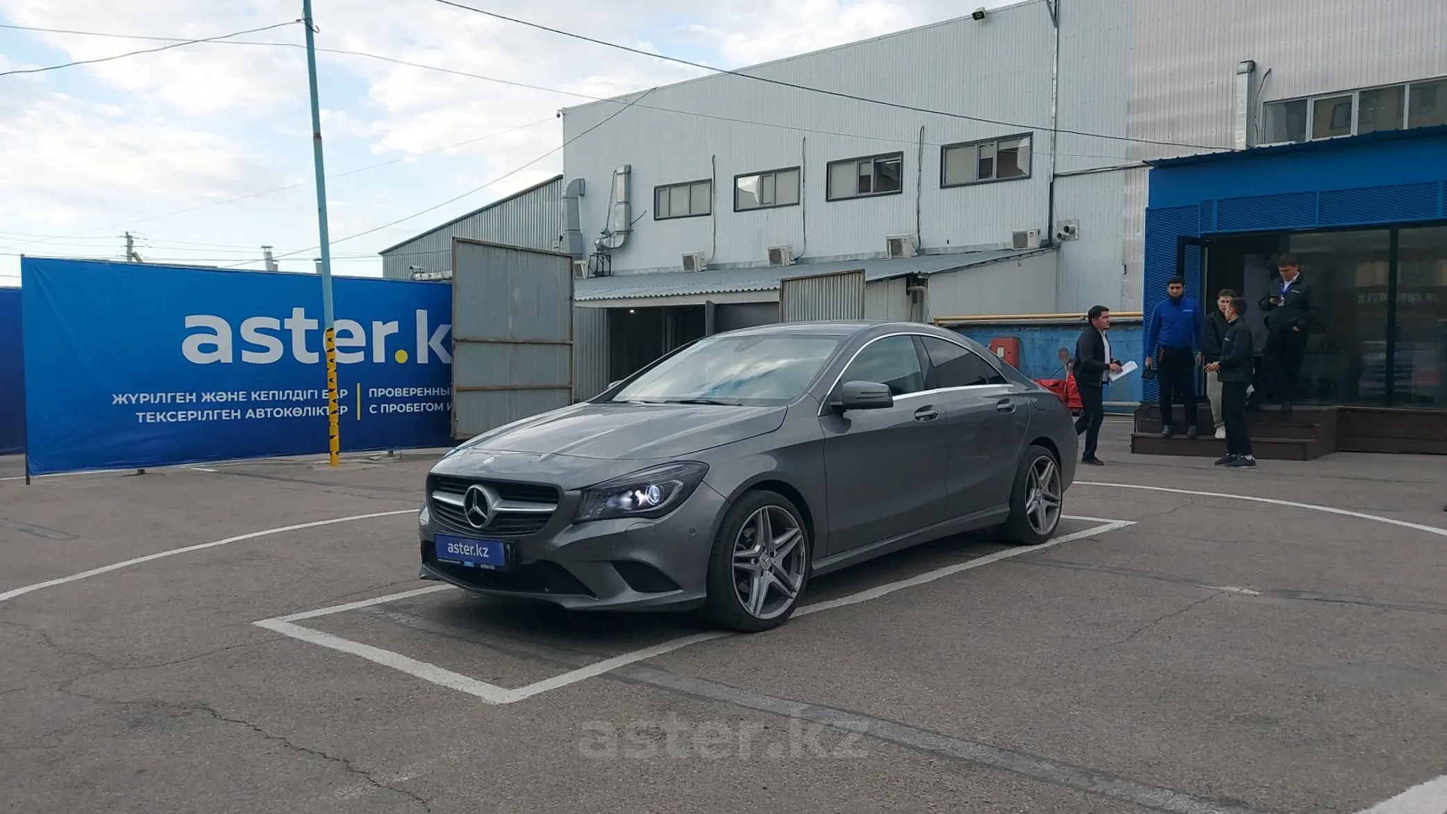 Mercedes-Benz CLA 2015