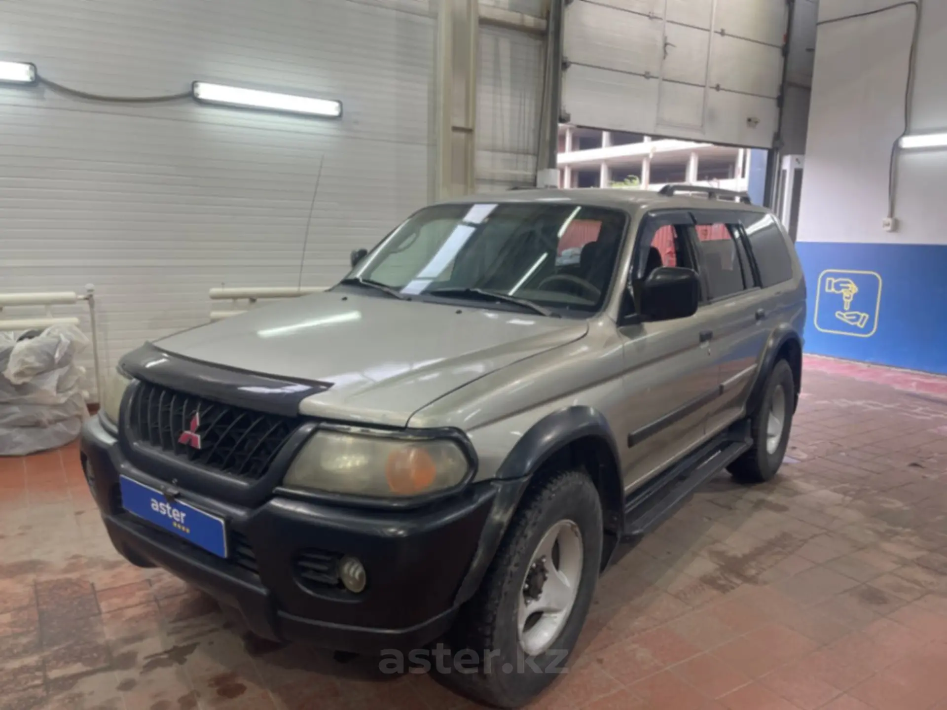 Mitsubishi Montero Sport 2001