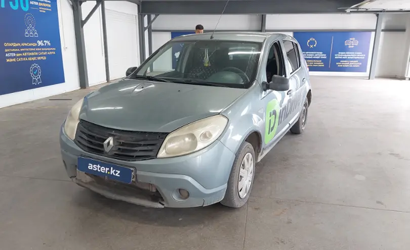 Renault Sandero 2013 года за 2 700 000 тг. в Астана