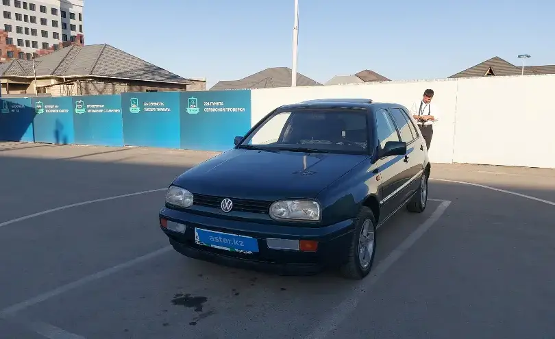 Volkswagen Golf 1996 года за 2 600 000 тг. в Шымкент