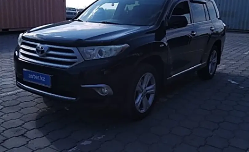 Toyota Highlander 2012 года за 12 500 000 тг. в Караганда