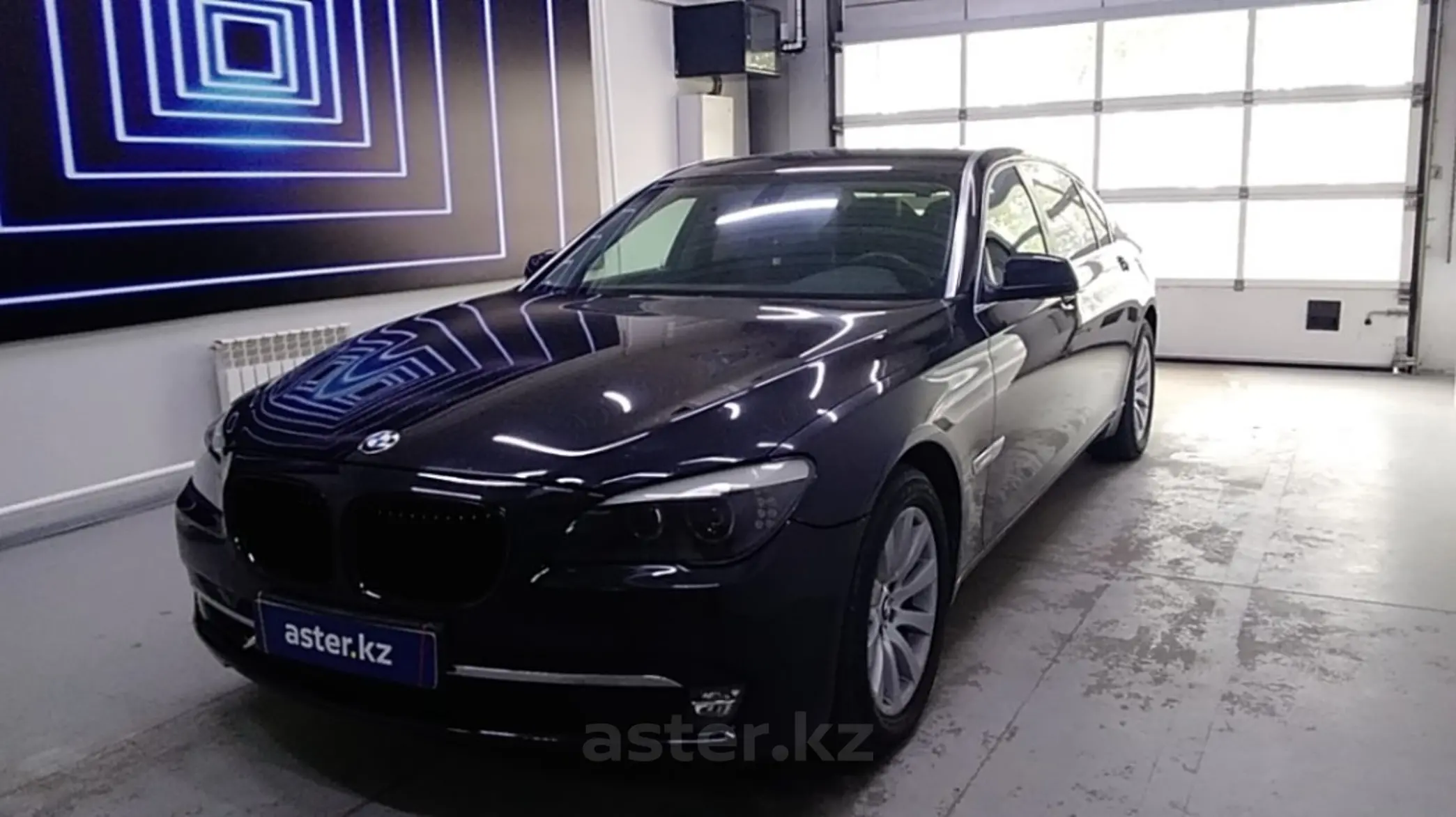 BMW 7 серии 2010