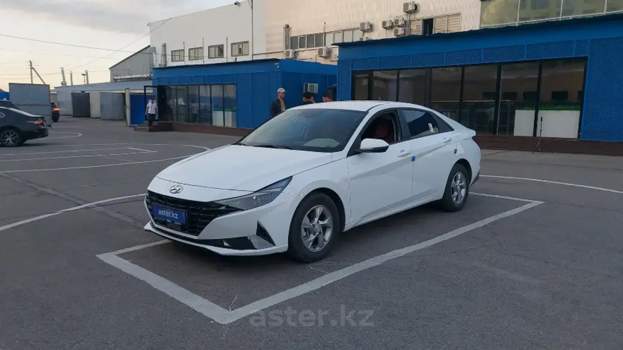 Hyundai Elantra 2022