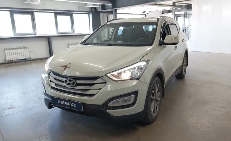 Hyundai Santa Fe 2014 года за 9 600 000 тг. в Астана