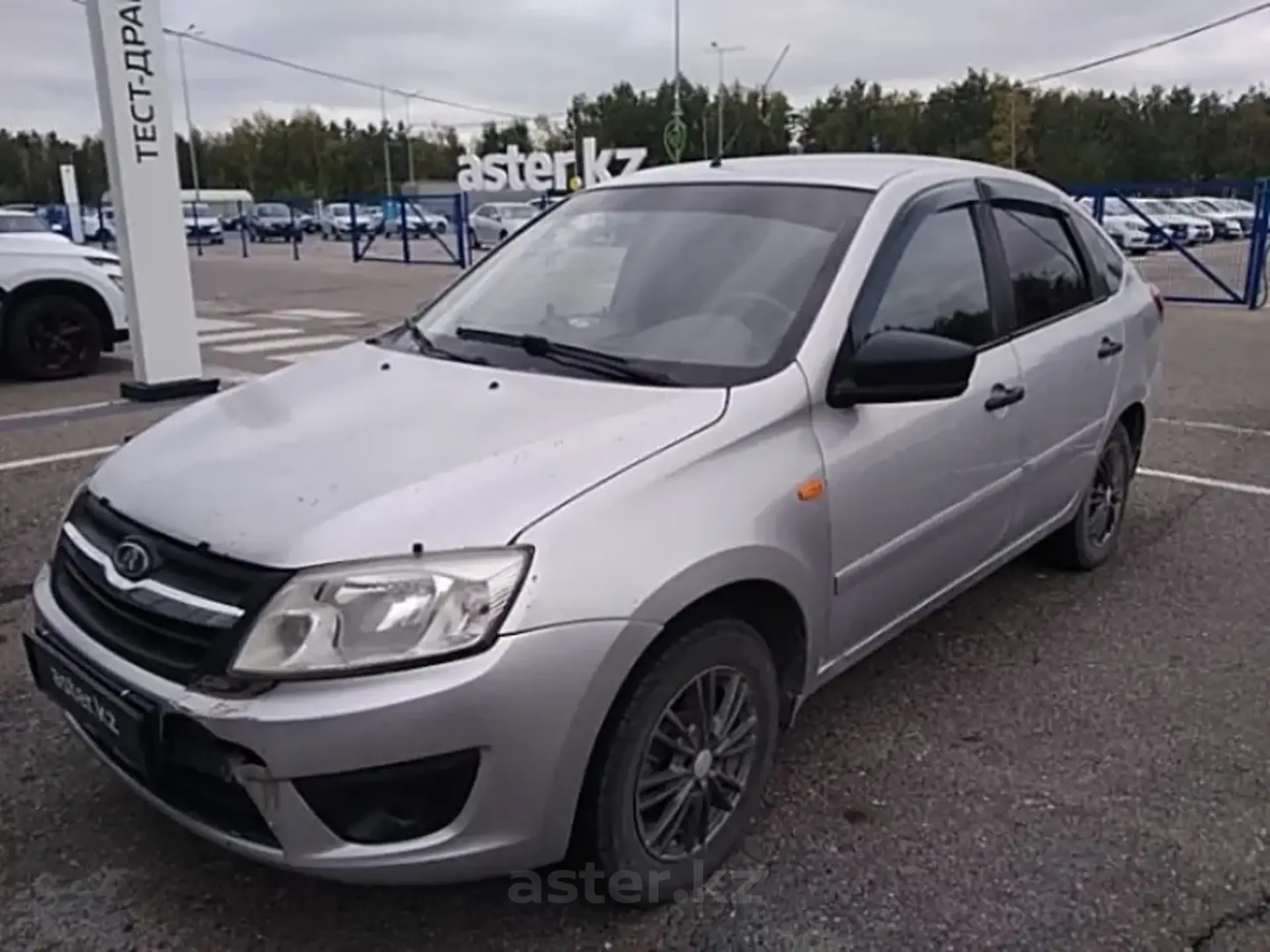 LADA (ВАЗ) Granta 2015