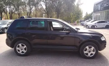 Volkswagen Touareg 2005 года за 4 900 000 тг. в Актобе фото 4