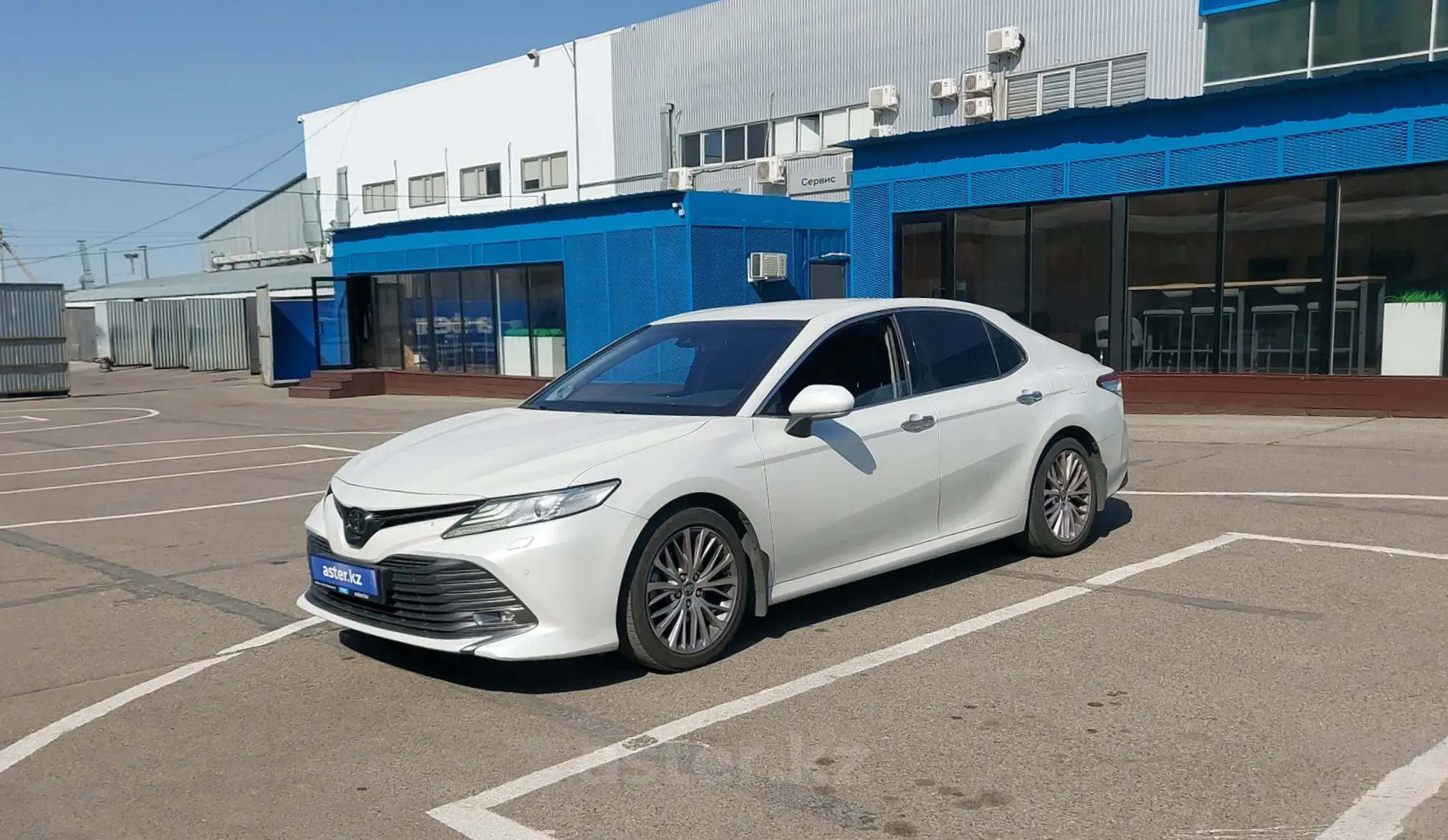 Toyota Camry 2019