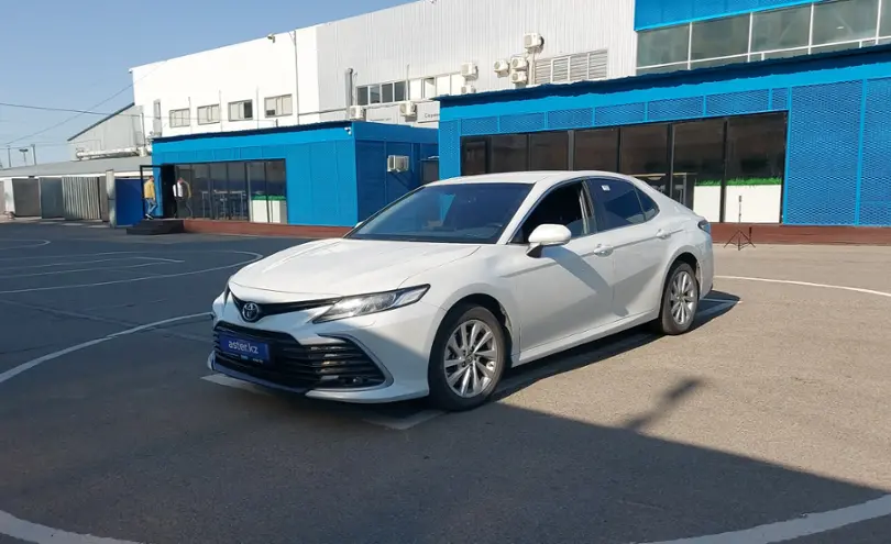 Toyota Camry 2023 года за 15 000 000 тг. в Алматы