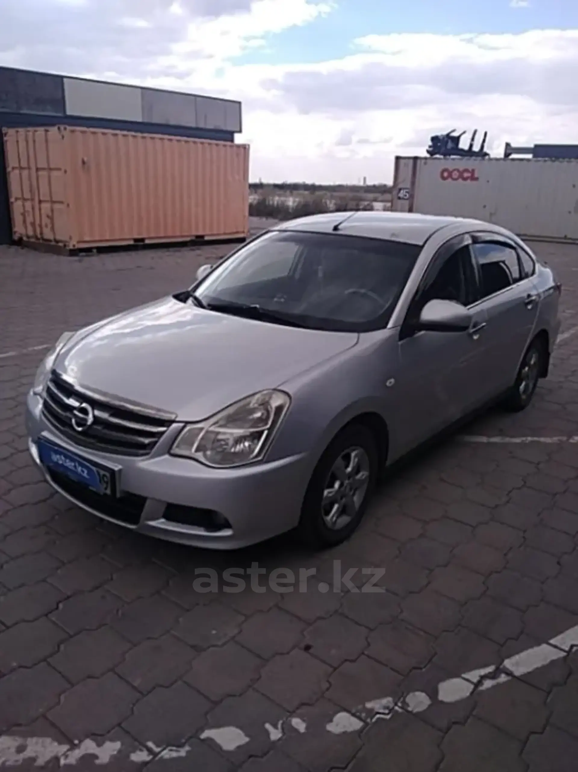 Nissan Almera 2015