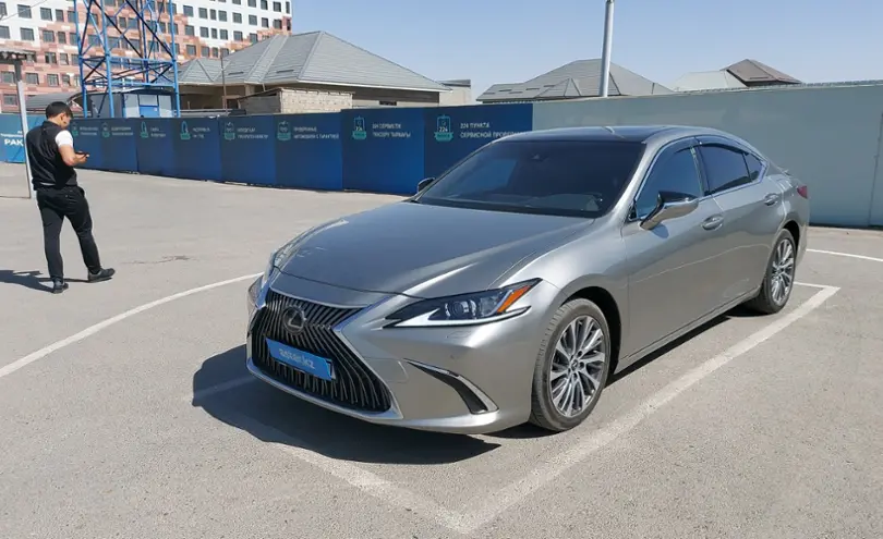 Lexus ES 2020 года за 22 000 000 тг. в Шымкент