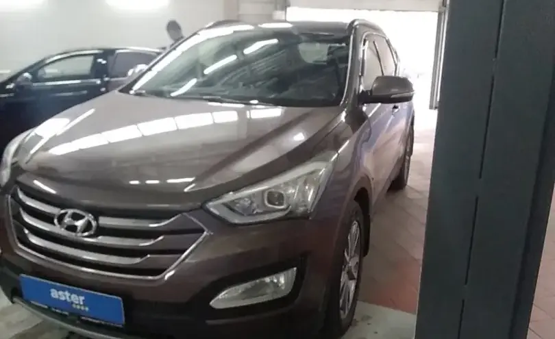 Hyundai Santa Fe 2014 года за 10 000 000 тг. в Астана