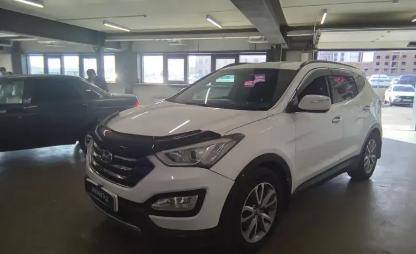 Hyundai Santa Fe 2013 года за 8 500 000 тг. в Астана