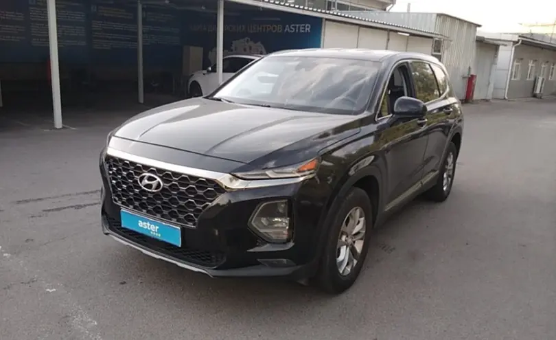 Hyundai Santa Fe 2018 года за 12 000 000 тг. в Алматы