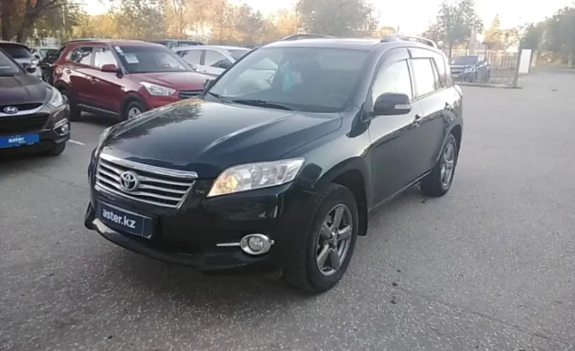 Toyota RAV4 2012 года за 8 800 000 тг. в Актобе