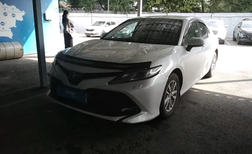 Toyota Camry 2020 года за 12 000 000 тг. в Алматы