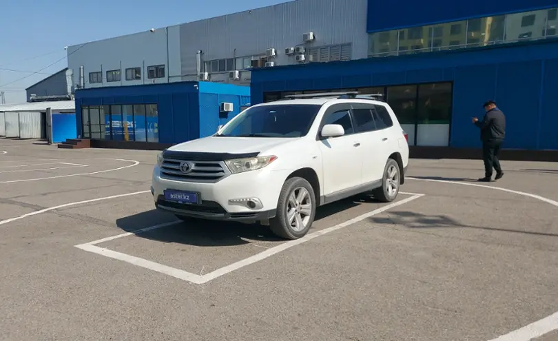 Toyota Highlander 2011 года за 13 000 000 тг. в Алматы