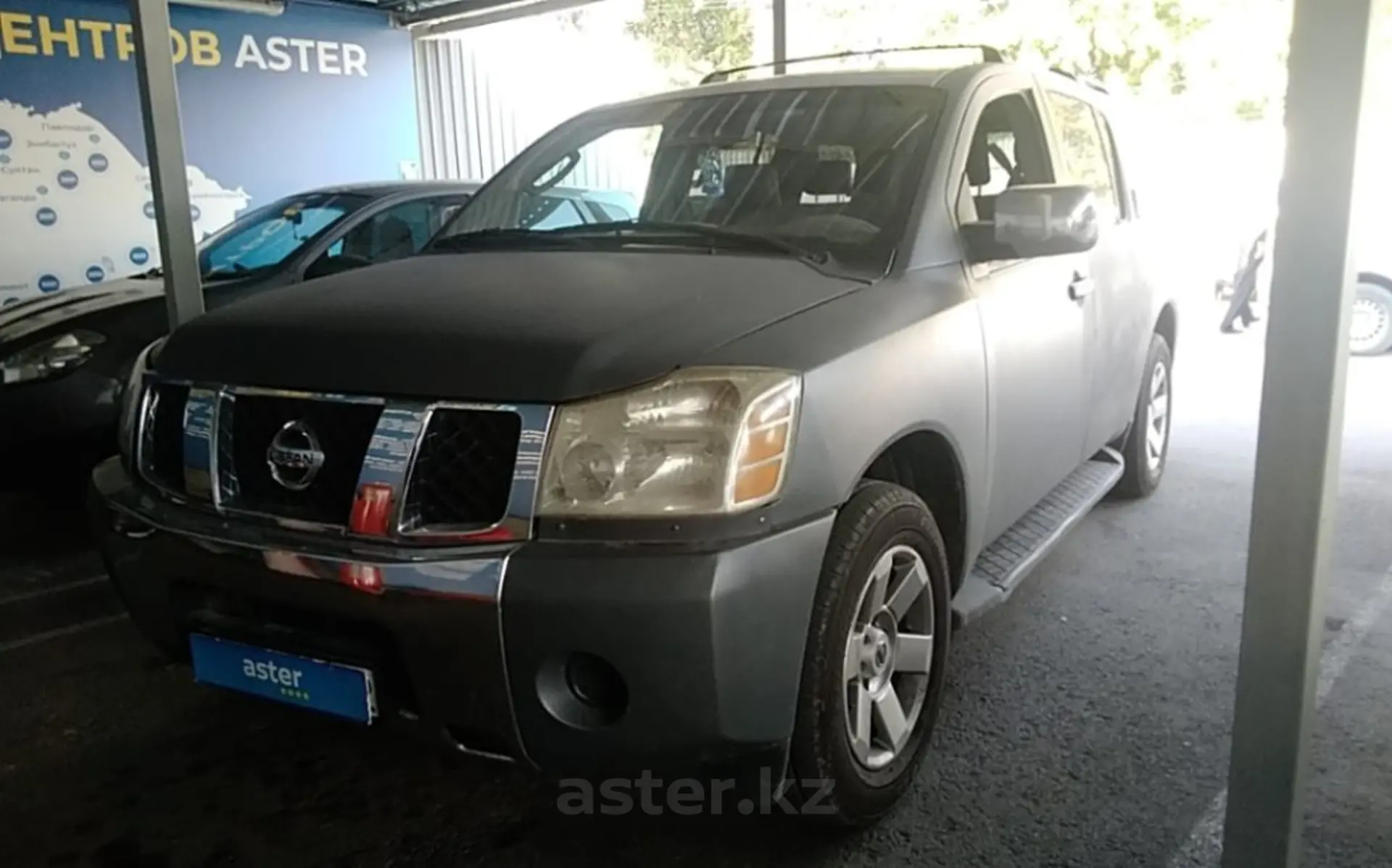 Nissan Armada 2005