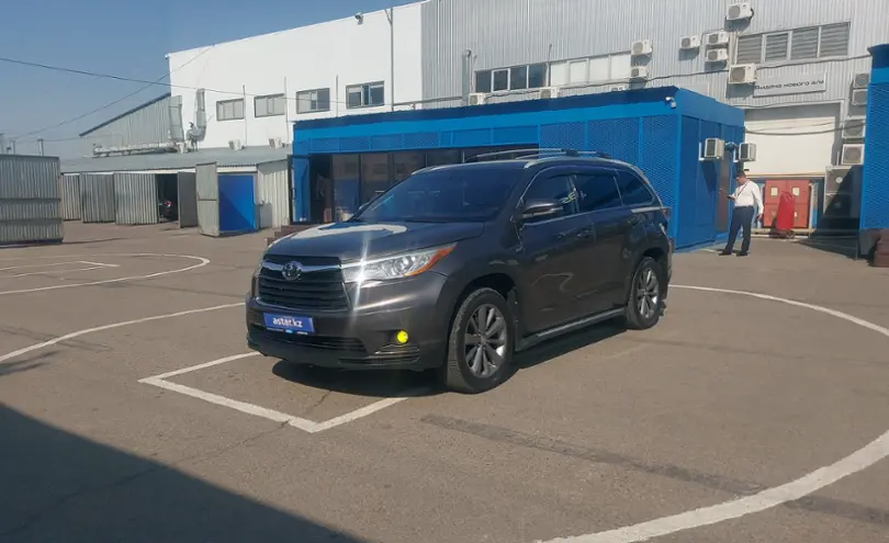 Toyota Highlander 2014 года за 14 500 000 тг. в Алматы