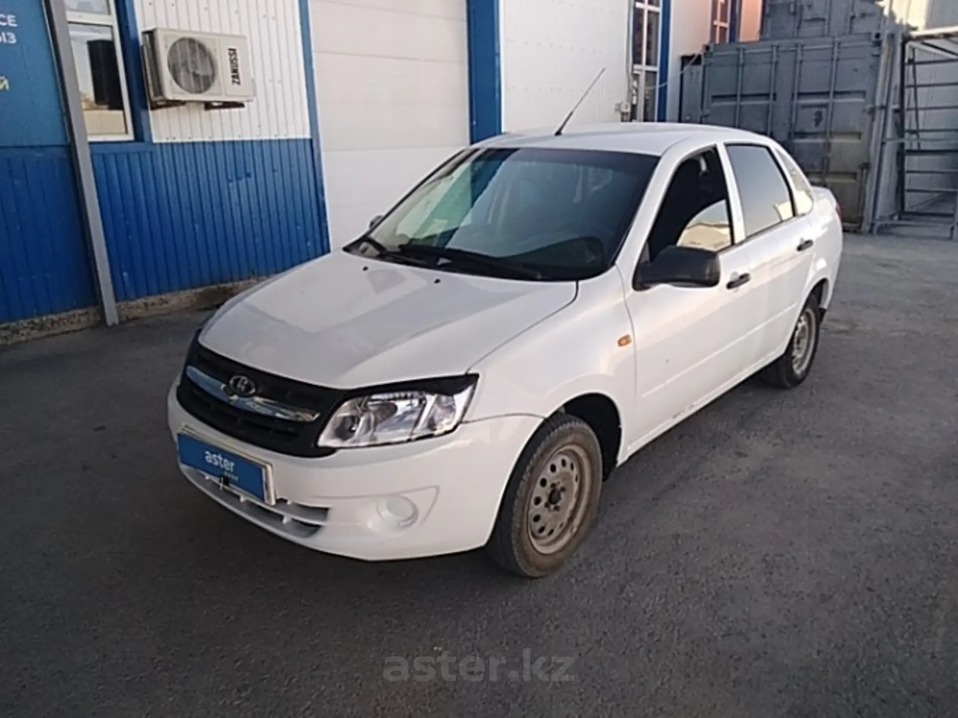 LADA (ВАЗ) Granta 2013