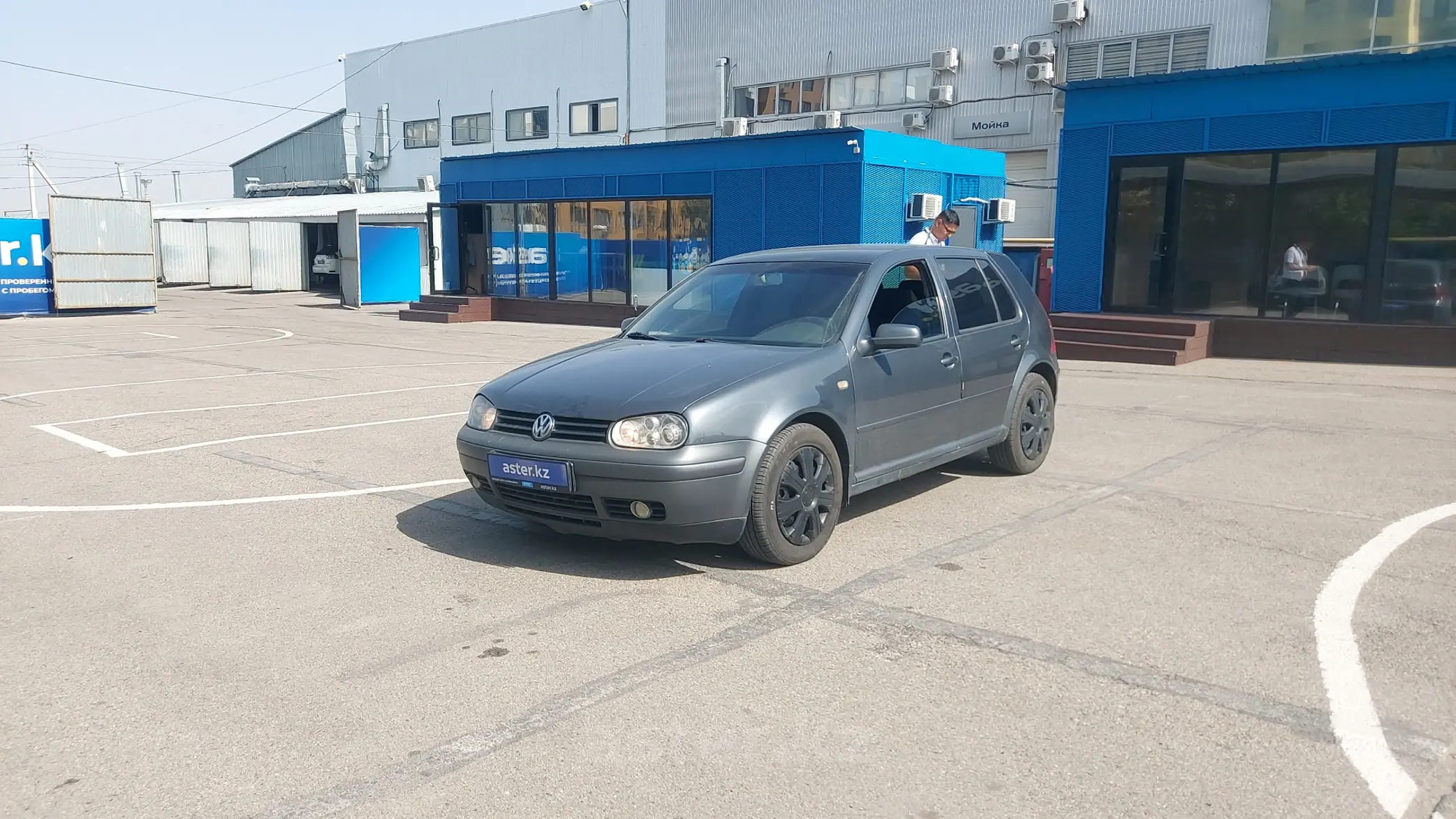 Volkswagen Golf 2000