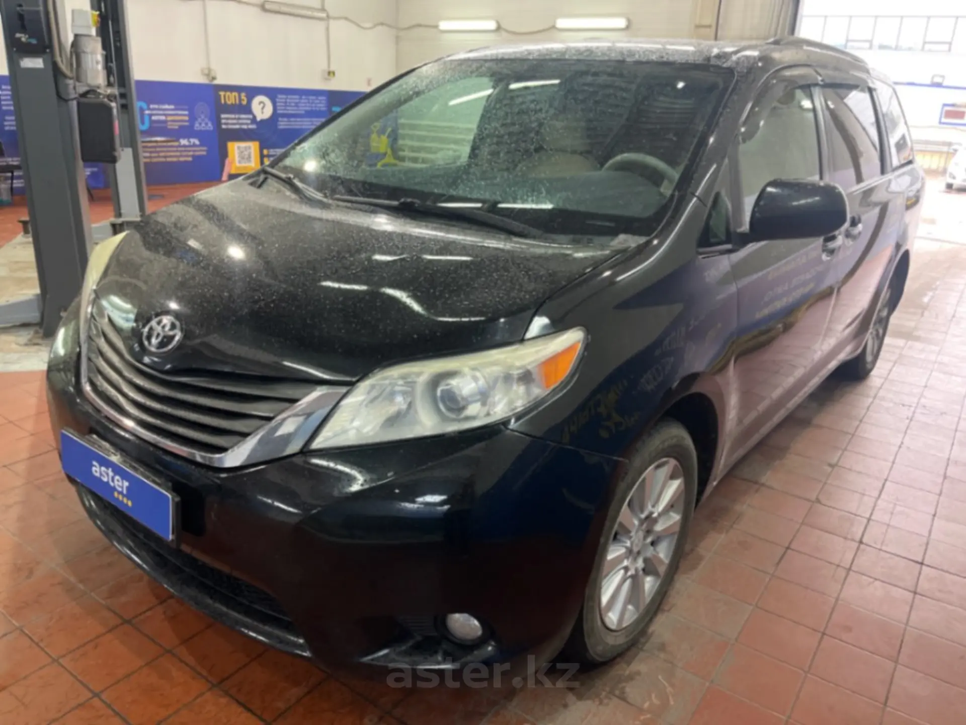 Toyota Sienna 2013